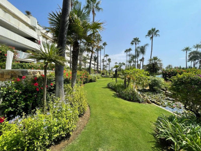 3 Bedroom Middle Floor Apartment in Puerto Banús - Image 3