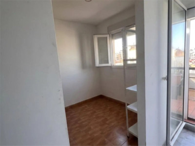 2 Bedroom Middle Floor Apartment in El Padron - Image 3
