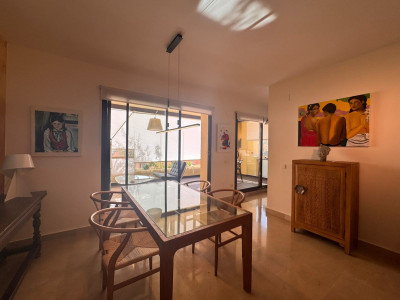 2 Bedroom Middle Floor Apartment in Manilva - Image 4