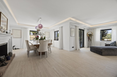 5 Bedroom Detached Villa in Guadalmina Alta - Image 4