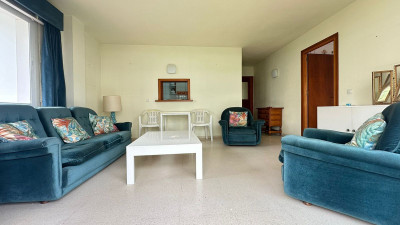 1 Bedroom Middle Floor Apartment in Marbella - Image 2
