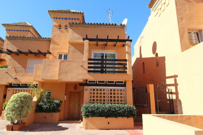 4 Bedroom Semi-Detached House in The Golden Mile