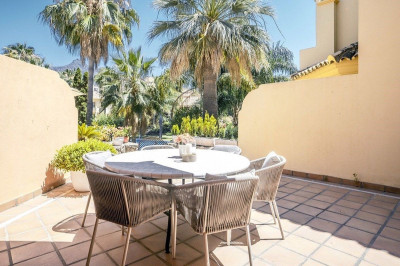 4 Bedroom Semi-Detached House in The Golden Mile - Image 1