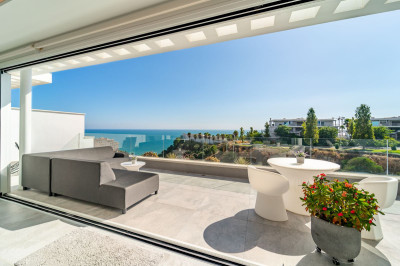 3 Bedroom Penthouse in La Capellania - Image 2