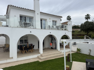 5 Bedroom Detached Villa in Mijas - Image 1