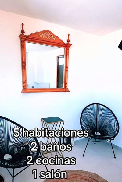 5 Bedroom Townhouse in Estepona - Image 3