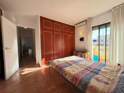 3 Bedroom Middle Floor Apartment in Marbella - Image 2