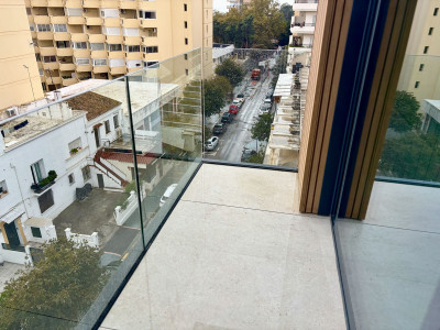 3 Bedroom Middle Floor Apartment in Marbella - Image 4