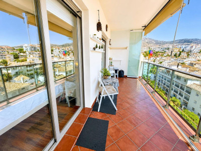 1 Bedroom Middle Floor Apartment in Benalmadena Costa - Image 5
