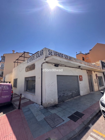Residential Plot in Marbella - Image 1