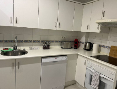 3 Bedroom Middle Floor Apartment in Guadalmina Baja - Image 5