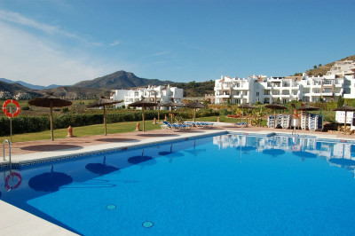 3 Bedroom Middle Floor Apartment in Los Arqueros
