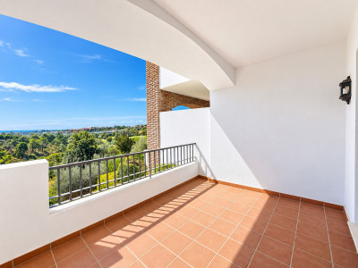 3 Bedroom Middle Floor Apartment in Los Arqueros - Image 3