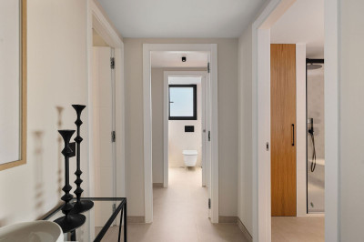 3 Bedroom Middle Floor Apartment in Nueva Andalucía - Image 3