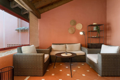 2 Bedroom Middle Floor Apartment in Elviria - Image 4