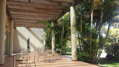 2 Bedroom Middle Floor Apartment in Estepona - Image 3