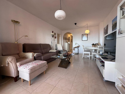 2 Bedroom Middle Floor Apartment in Riviera del Sol - Image 3
