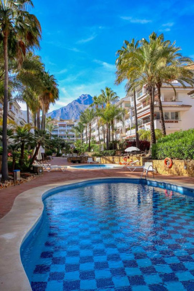 2 Bedroom Middle Floor Apartment in Marbella - Image 3