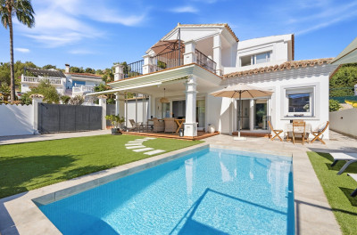 4 Bedroom Detached Villa in Cerros del Aguila - Image 1