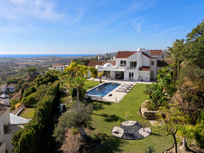 9 Bedroom Detached Villa in Benahavís - Image 2