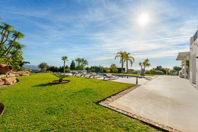 9 Bedroom Detached Villa in Benahavís - Image 4