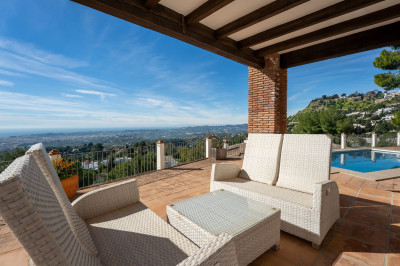 3 Bedroom Detached Villa in Mijas - Image 2