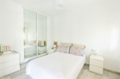 2 Bedroom Middle Floor Apartment in Marbella - Image 3