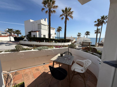 1 Bedroom Townhouse in Calahonda - Image 1