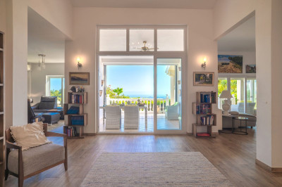 6 Bedroom Detached Villa in Mijas - Image 5
