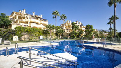2 Bedroom Middle Floor Apartment in Casares - Image 1