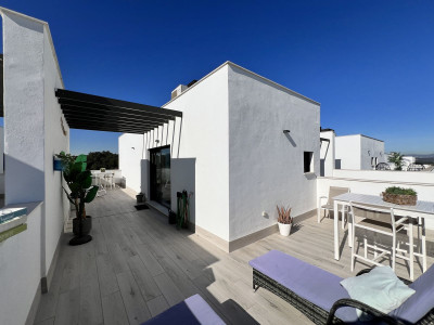 4 Bedroom Townhouse in Sotogrande - Image 3