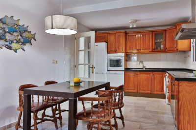 4 Bedroom Semi-Detached House in Mijas - Image 4