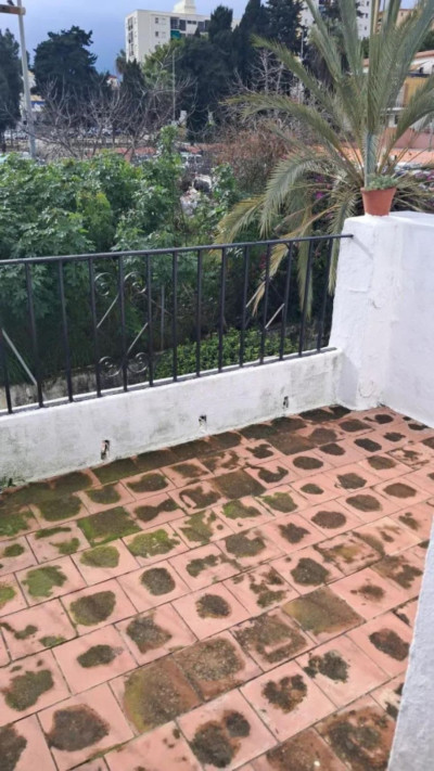 2 Bedroom Townhouse in Marbella - Image 4