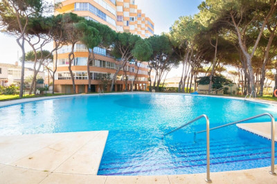 1 Bedroom Middle Floor Apartment in Calypso - Image 2