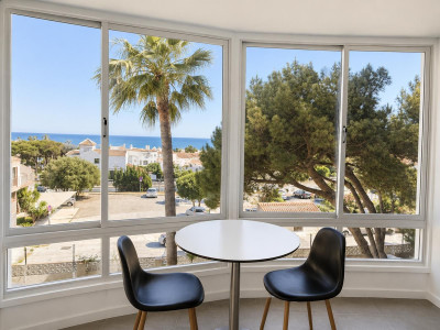 1 Bedroom Middle Floor Apartment in Calypso - Image 3