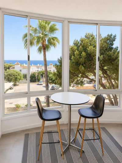 1 Bedroom Middle Floor Apartment in Calypso - Image 4
