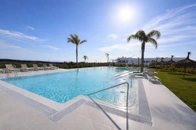 2 Bedroom Ground Floor Apartment in Casares - Image 1