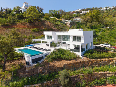 4 Bedroom Detached Villa in La Mairena
