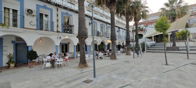 2 Bedroom Ground Floor Apartment in Benalmadena Costa - Image 2