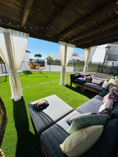 3 Bedroom Ground Floor Apartment in El Paraiso - Image 4