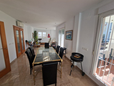5 Bedroom Detached Villa in Manilva - Image 4