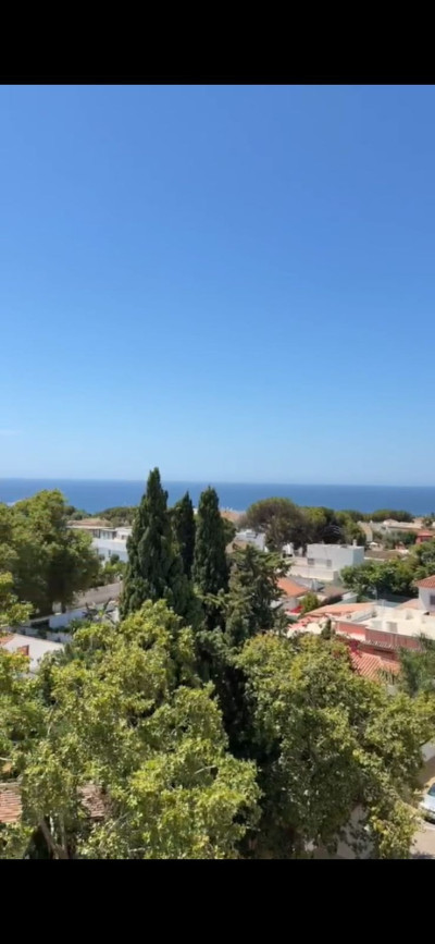 2 Bedroom Top Floor Apartment in Marbella - Image 1