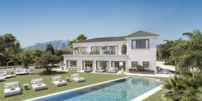5 Bedroom Detached Villa in El Paraiso - Image 1