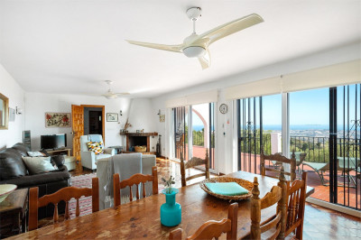 4 Bedroom Detached Villa in Valtocado - Image 5