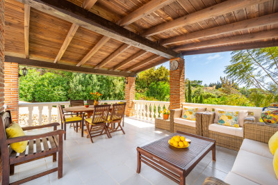 4 Bedroom Detached Villa in El Rosario - Image 3