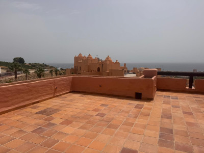 3 Bedroom Penthouse in Manilva - Image 2