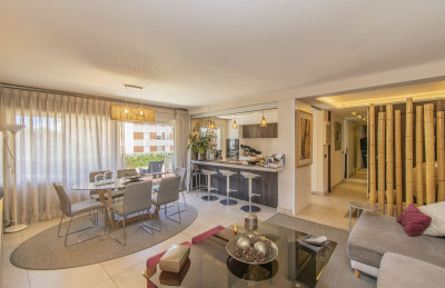 3 Bedroom Middle Floor Apartment in Marbella - Image 1