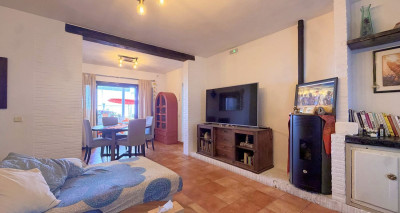 3 Bedroom Townhouse in Benahavís - Image 2