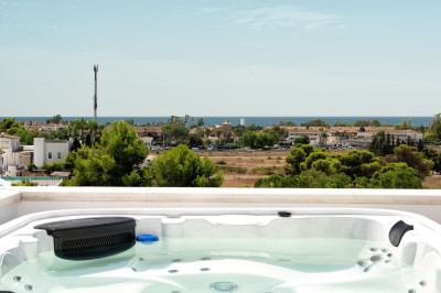 3 Bedroom Penthouse in Puerto Banús - Image 3