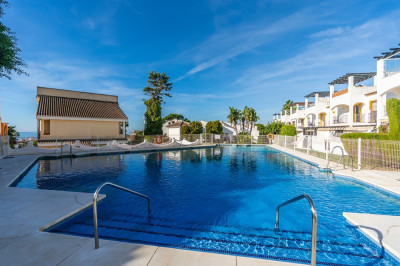 3 Bedroom Semi-Detached House in Costabella - Image 1